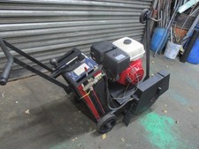 MILLER STURDI WALK BEHIND CONCRETE / CEMENT  16" SAW