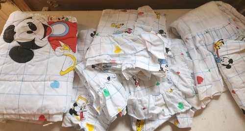Vintage 7 PC Crib SET Dundee Disney Baby Mickey Minnie & Pluto + 2 Pr Curtains - Picture 2 of 9