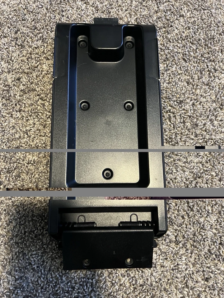 Chrysler Crossfire 2004-2008 tapa de consola central Foto 2 de 2