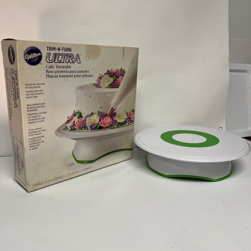 WILTON Trim And Turn Ultra Cake Decorating Turntable Used with Box