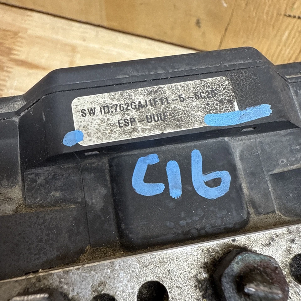 Kia Rondo 2007-2009 ABS Anti Lock Brake Pump Assembly 58920-1D400 Foto 4 de 4