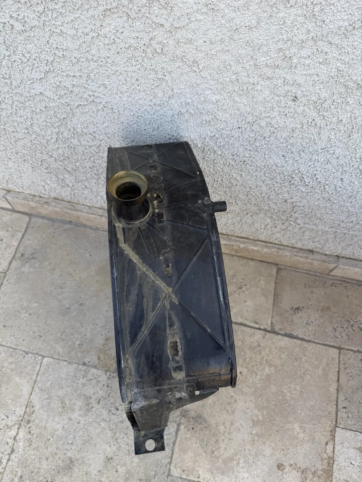 Radiador Ford Modelo T retirado del Modelo T 1922. Foto 3 de 4