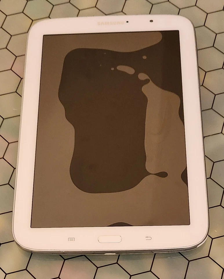 Samsung Galaxy Note 8.0 GT-N5110 Wi-Fi 8.0in 16GB White working - damaged screen - Image 2 of 4