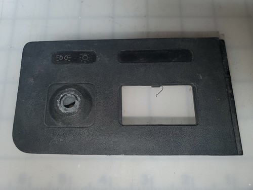 BMW E30 OEM Headlight Switch Trim Cover Fog Light Switch Trim Bezel 1370655 - Picture 4 of 4