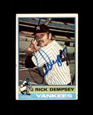 Rick Dempsey Signed Original 1976 Topps New York Yankees Autograph