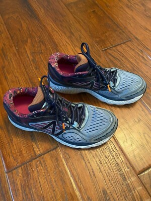 New Balance Womens 860V7 Running Shoe Gray Purple Size