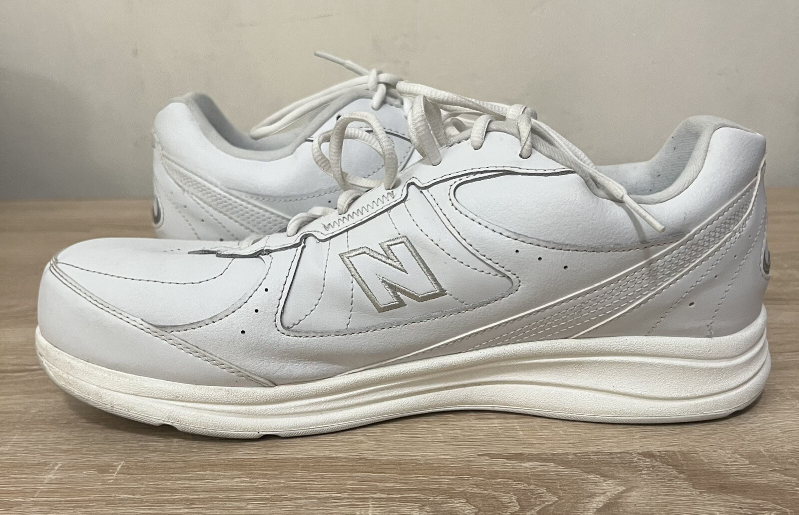 New Balance 577 MW577WT DSL2 Mens Walking Shoes Sneakers Size 13 White