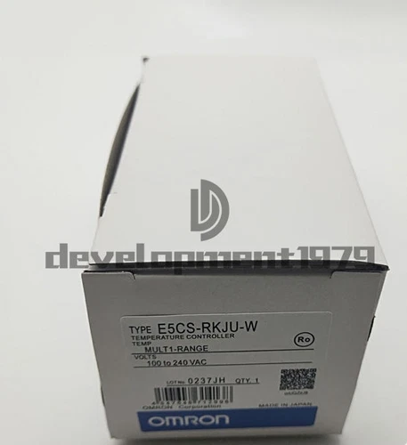1PCS New OMRON E5CS-RKJU-W Thermostat