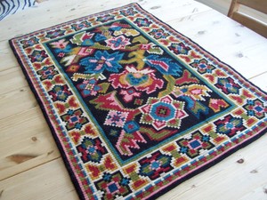 NEW-FAB-LARGE-NORWEGIAN-HAND-STITCHED-TAPESTRY-OR-TABLE-RUNNER-FROM-NORWAY