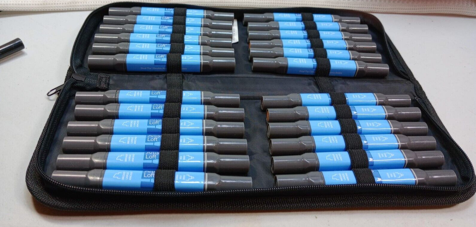 Artists Loft Dual Tip Markers 24 Pieces Alcohol Based Dyestuff Ink Canvas Case