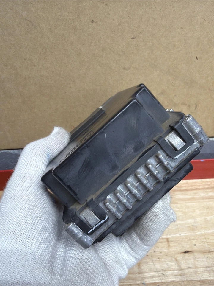 03-04 LINCOLN TOWN CAR LCM LIGHTING CONTROL MODULE 4W1T-13C788-AA/AD 3W1T — 第 4/4 张图片
