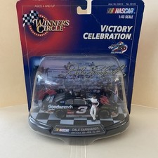 Dale Earnhardt Winners Circle NASCAR Daytona 500 Feb. 15 1998 HASBRO 1/43 Scale