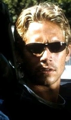 Paul Walker''Fast & Furious'' Sunglasses Black Spring Temple Frame Black PC Lenses