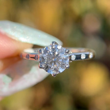 IGI Certified 1.25 Round Cut Lab Grown Diamond Engagement Ring | EF VVS