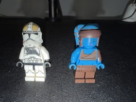 LEGO Star Wars Republic Fighter Tank 75182 Set with Minifigures