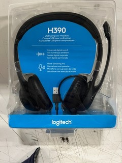 Logitech H390 Black Over the Ear Headset Used
