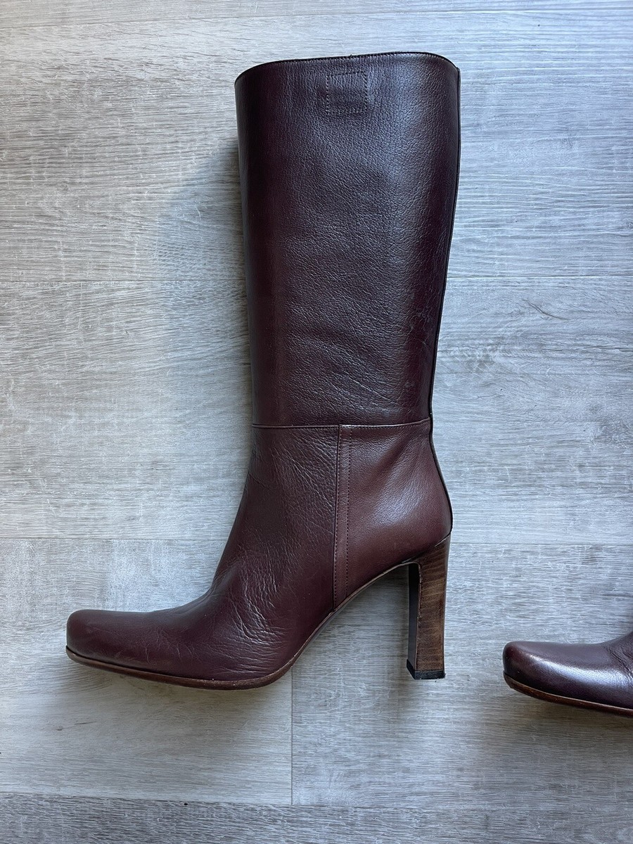 靴 MIU MIU Leather boots 37 Miu Miu Boots Size 37 EU: High-Leg Leather Design