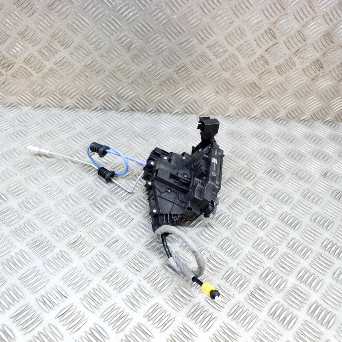 MERCEDES-BENZ GLE W167 450EQ Rear Left Door Lock A0997309500 