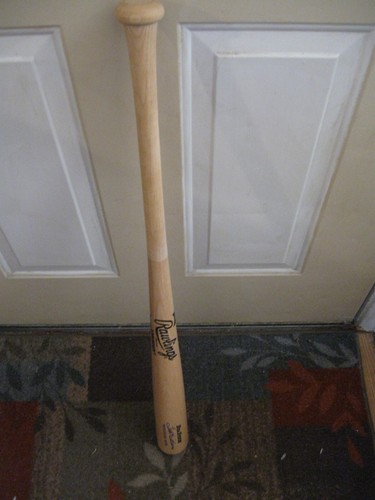 TED WILLIAMS SIGNED RAWLINGS BIG STICK BAT IN NEW CONDITION BEAUTIFUL BAT (NEW) - Picture 3 of 12