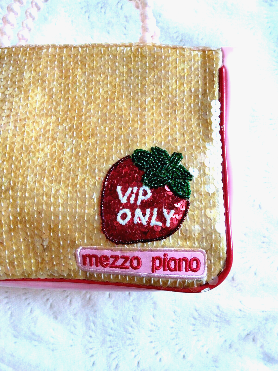 Mezzo Piano Hand bag Sequins Beads Berrie Cake Strawberr Novelty