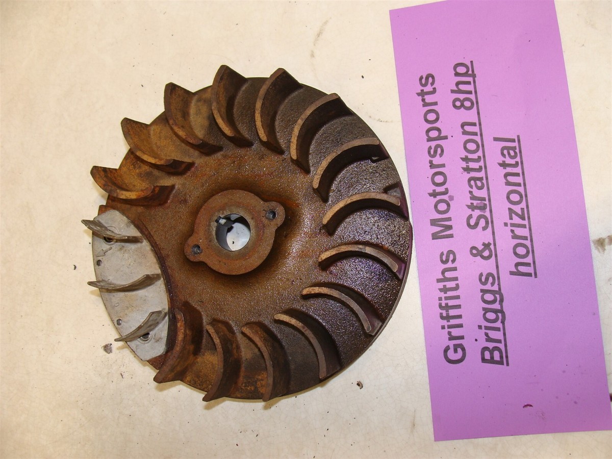 Briggs & Stratton 8hp small engine vintage USA 190432 flywheel fan