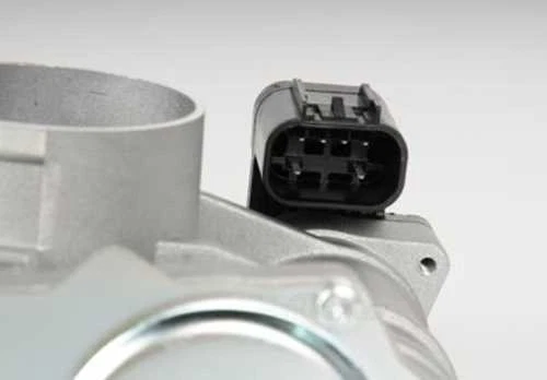 Cuerpo del acelerador de inyección de combustible Foto 3 de 3