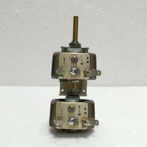 RICAMBIO YAMAHA POTENZIOMETRO CLP - Casa Musicale Vicini
