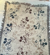 Disney Parks Mickey Mouse Tapestry Throw Blanket/Afghan 45" x 60"