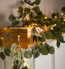 Plow & Hearth Indoor/Outdoor Battery-Operated Lighted Green Eucalyptus Garland