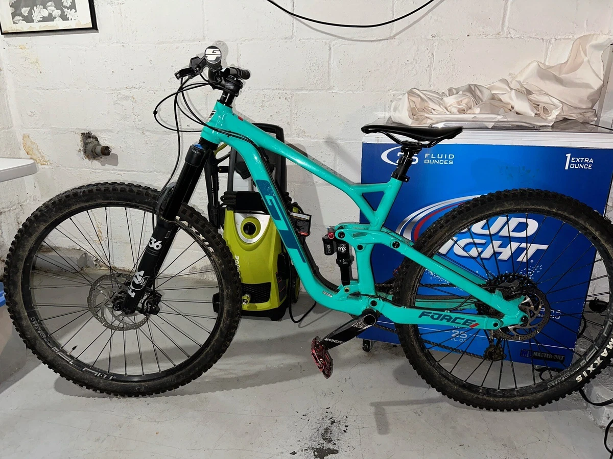 2021 GT Force Elite 29 Mountain Bike