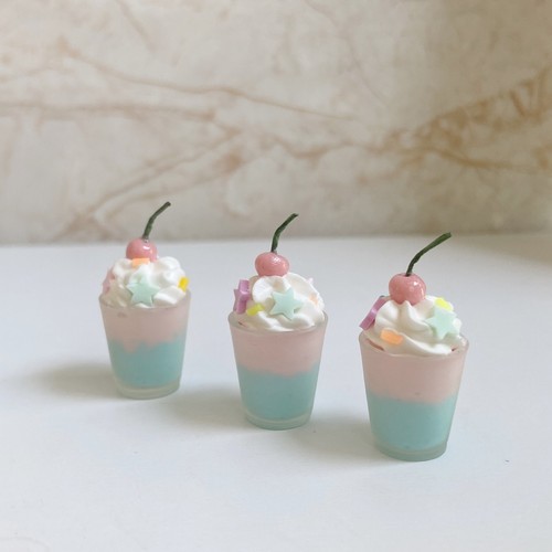 2 piezas escala 1:12 casa de muñecas miniatura cereza helado taza batido cocina comida - Imagen 3 de 6