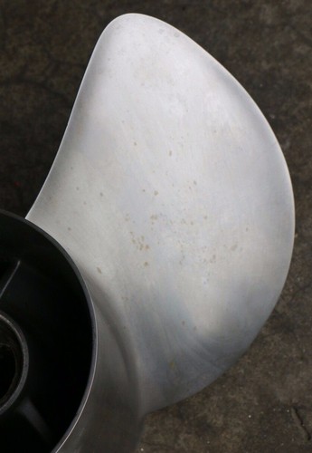 196350-09780 Yanmar 28P Stainless 3 Blade Rear Prop RH 13-3/4" x28 Propeller M33 - Picture 4 of 10