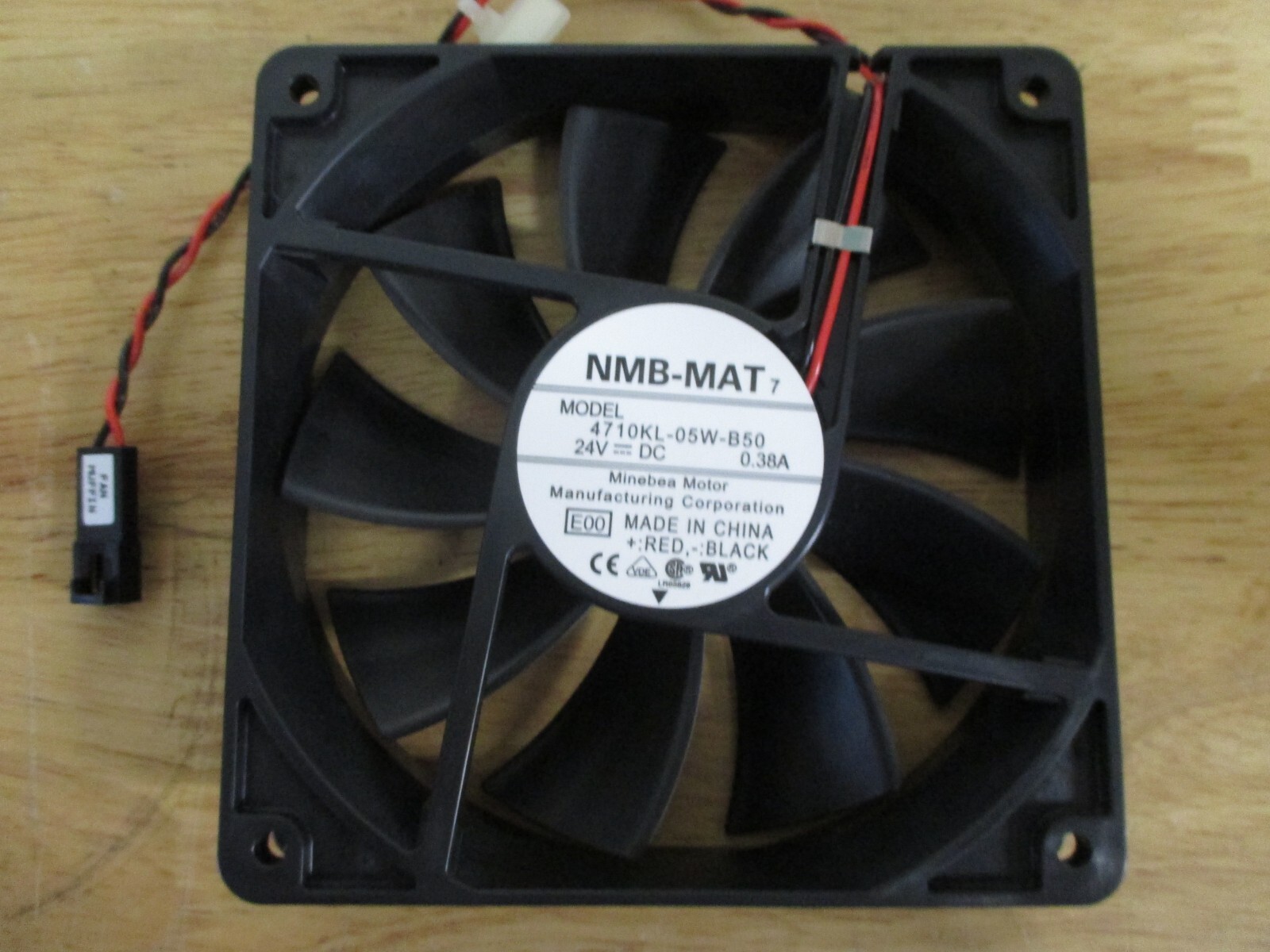 Ventola NMB-MAT 4710KL-05W-B50 12V &ndash; Originale, 1 Pezzo, Nuova