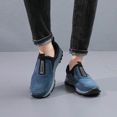 High Quality Indestructible Man Shoe Sneakers Breathable Running Shoes Anti-slip - Picture 9 of 19