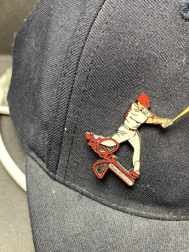 MARK MCGWIRE 1998 Vintage Homerun Record Chasing HAT PIN Cap Stitch Auto - Picture 3 of 11