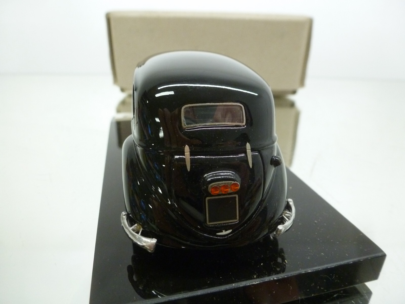 Picture 6 of 12