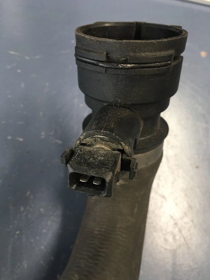 BMW 325i 325xi 330i 330xi 2001-2005 manguera refrigerante radiador 11531436362 OEM Foto 2 de 4