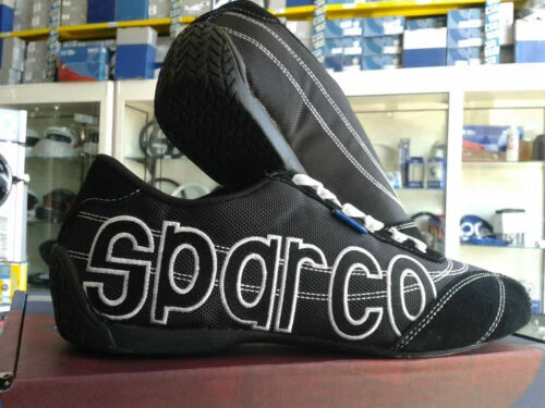 Zapatos de vestir de hombre negras