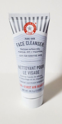First Aid Beauty PURE SKIN FACE CLEANSER Removes Oils Makeup Impurities 1 fl oz