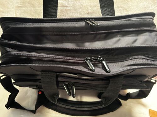 Large Lenovo Travel Case Thinkpad Laptop Lockable Travel Case USED ONCE - Picture 3 of 6