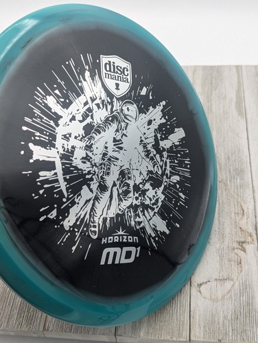 New Discmania MD1 S-Line Horizon Midrange Disc Golf Disc 174g Astronaut Stamp - Picture 3 of 5