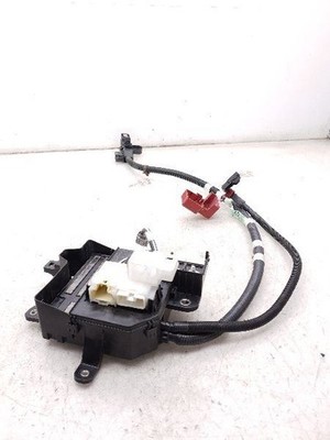 08 09 10 LEXUS LS600HL FUSE BOX W/ BATTERY CABLES 
