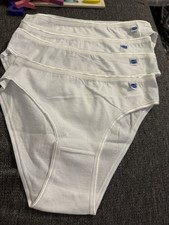 4 Pairs Of 100  Cotton Underwear Size 4 White Snelly Brand