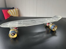 Mello Skateboard Cruiser White-Translucent with Blue LED Wheel Set