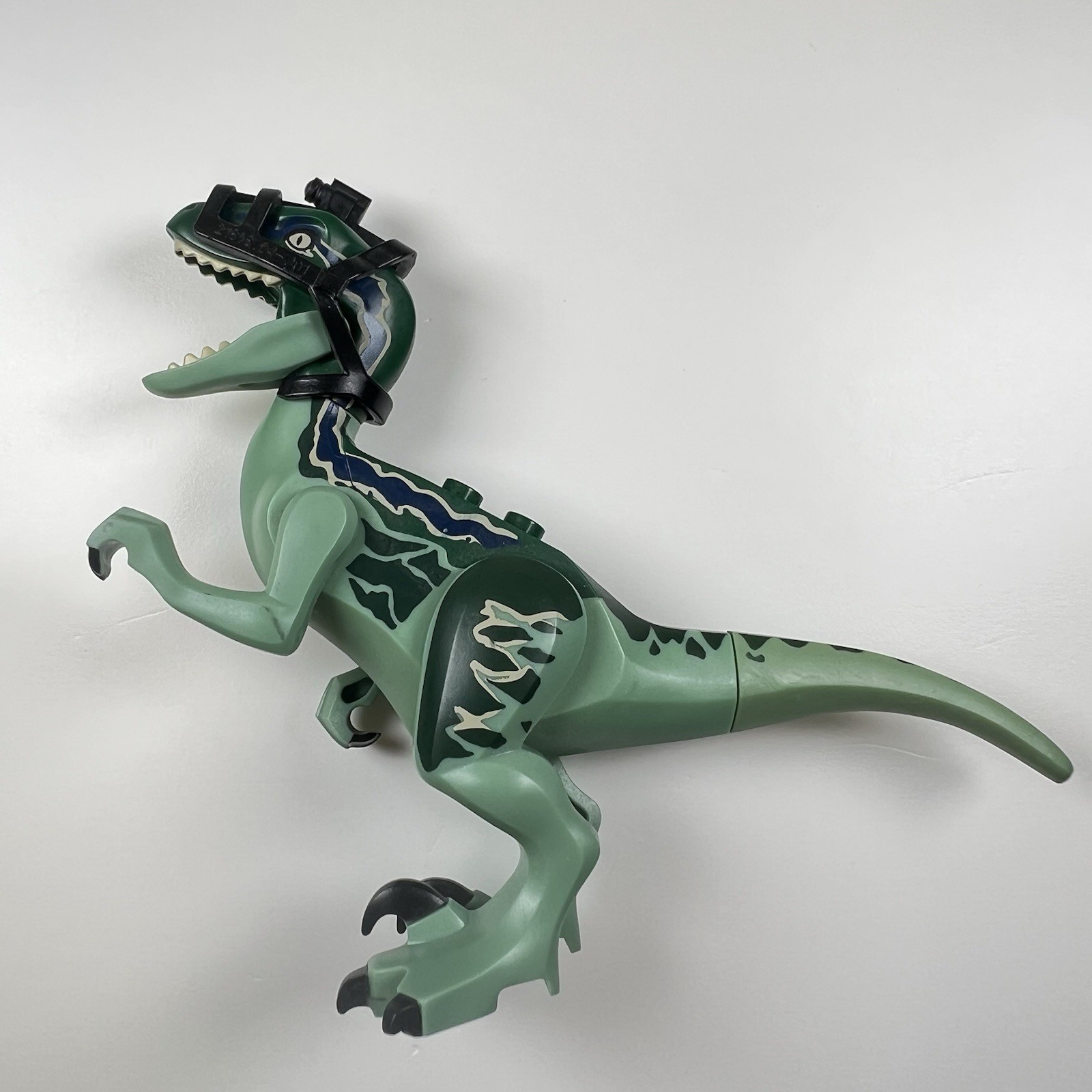 LEGO Jurassic World Blue Velociraptor Dinosaur Figure 75917 Dark Green