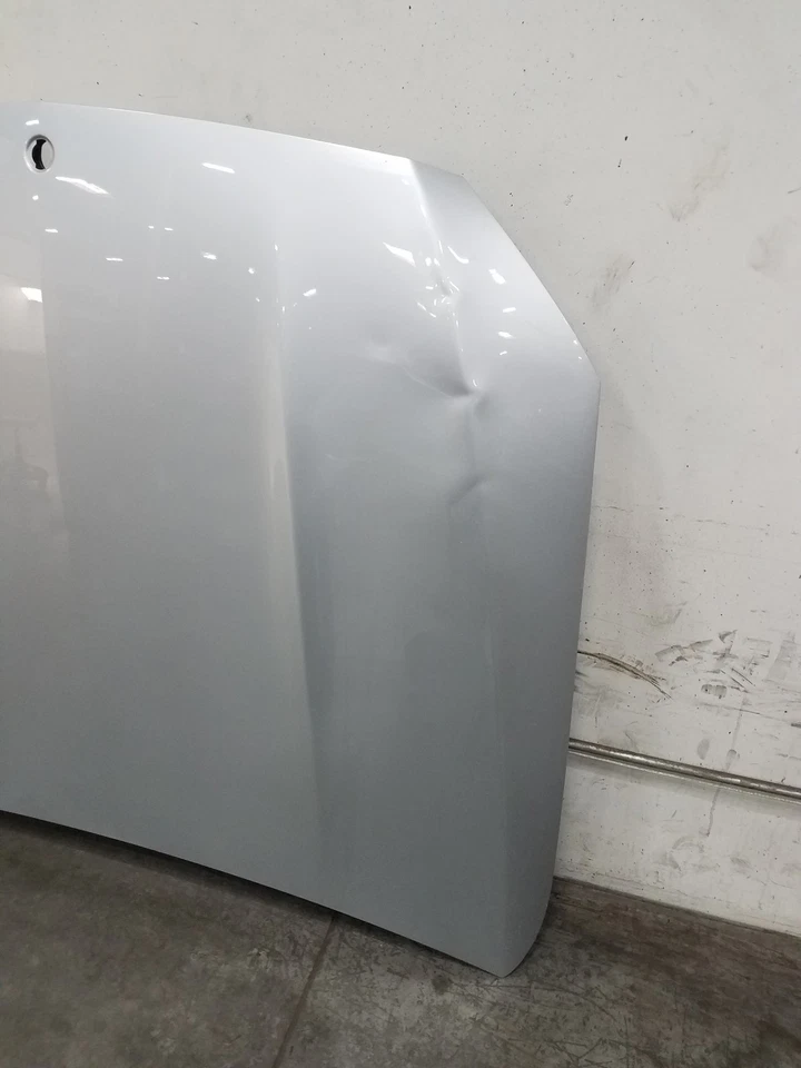 2016 Mercedes AMG C 63 S Hood Panel * #6708 S4 - Image 2 of 4