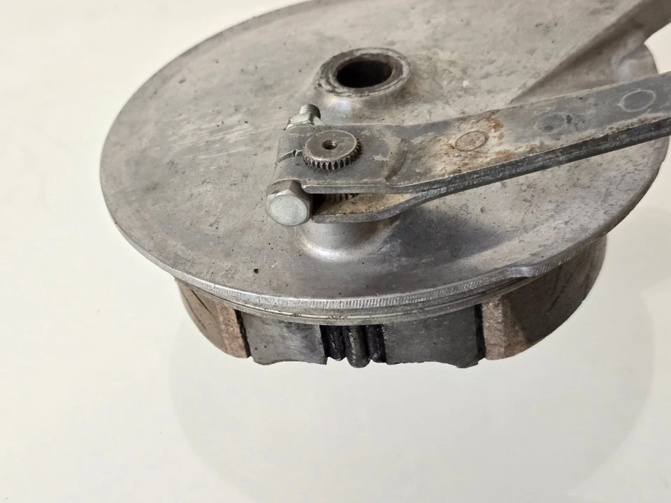 1969 Yamaha CT1 175 Enduro Задняя Тормозная Задняя Пластина с Обувью Рычагом Привода - Изображение 2 из 4