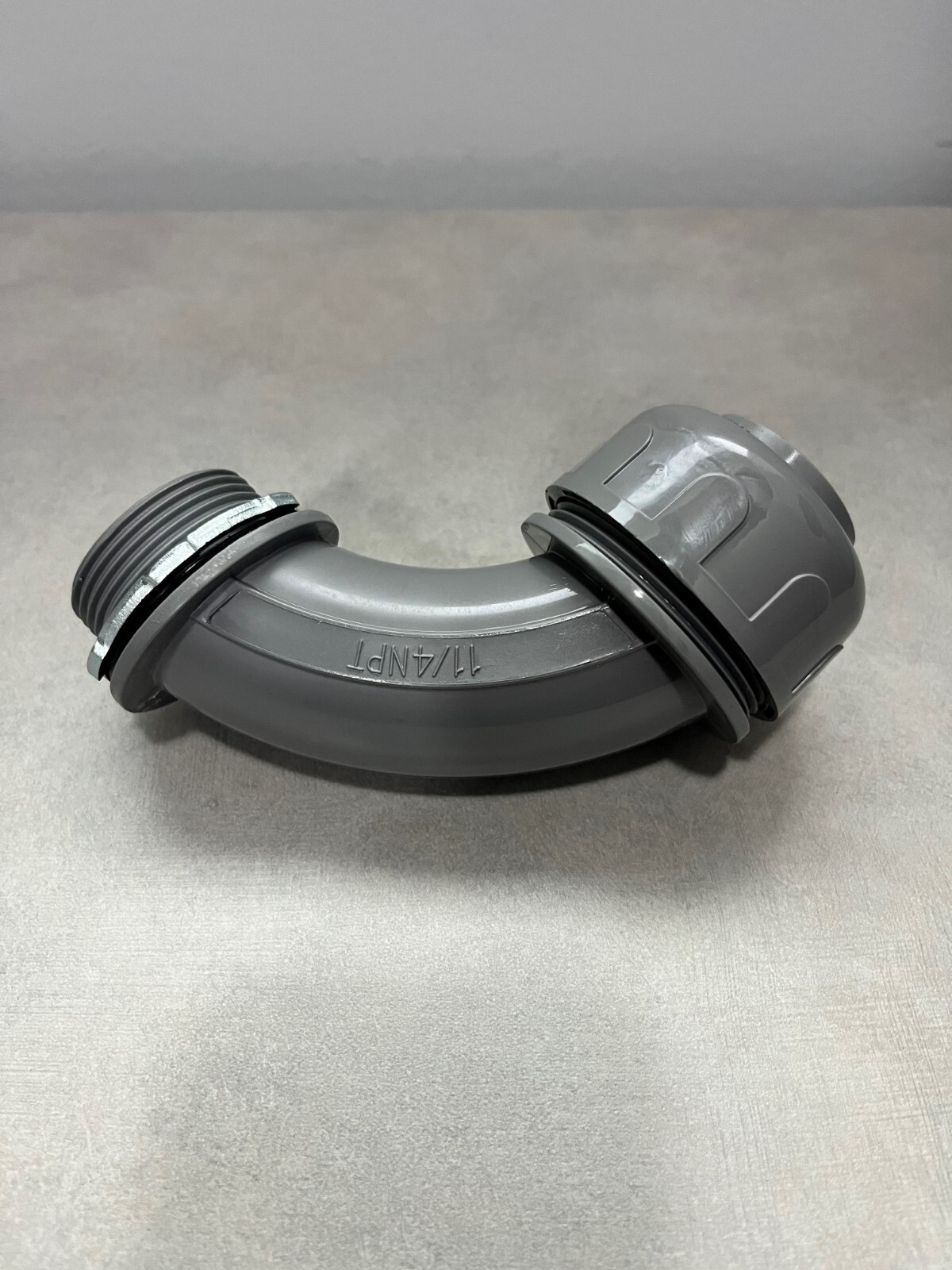 1-1/4" Liquid Tight NM Conduit Fitting 90-Degree Conn, Nut & Gasket UL CSA; 1 pc