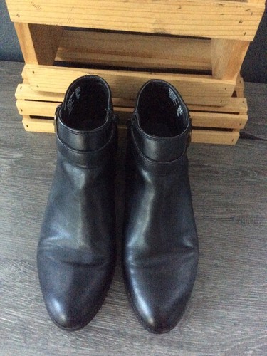 American Eagle Outfitters Black ZIP Buckled Ankle Boots Size 7.5M 39.5 PreOwned - Picture 3 of 12