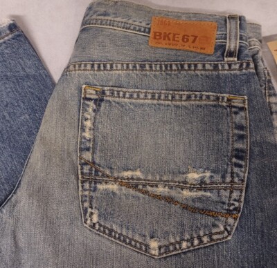 BKE67 Marshall Blue Jeans 32L Staight Leg Medium Washed Distressed New With Tags